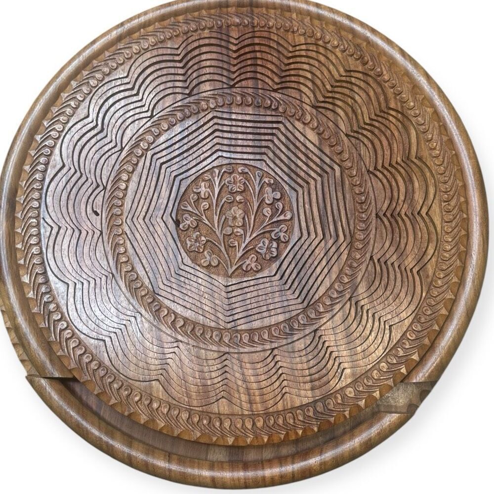 VINTAGE Hand Carved 14” Collapsible Fruit Bowl! So Neat